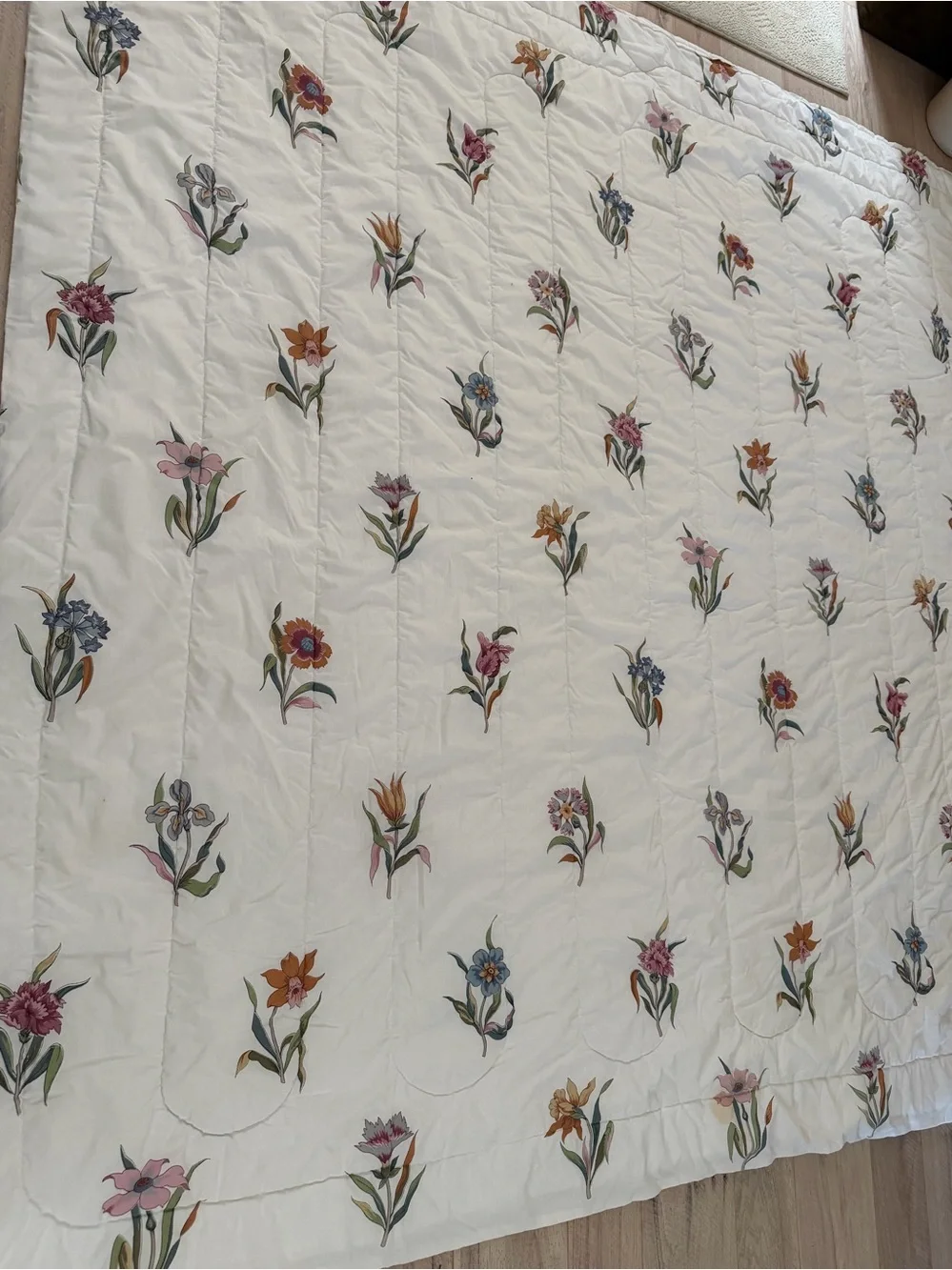 Matex 90’s Vintage floral White Bedspread w/ pillowcases